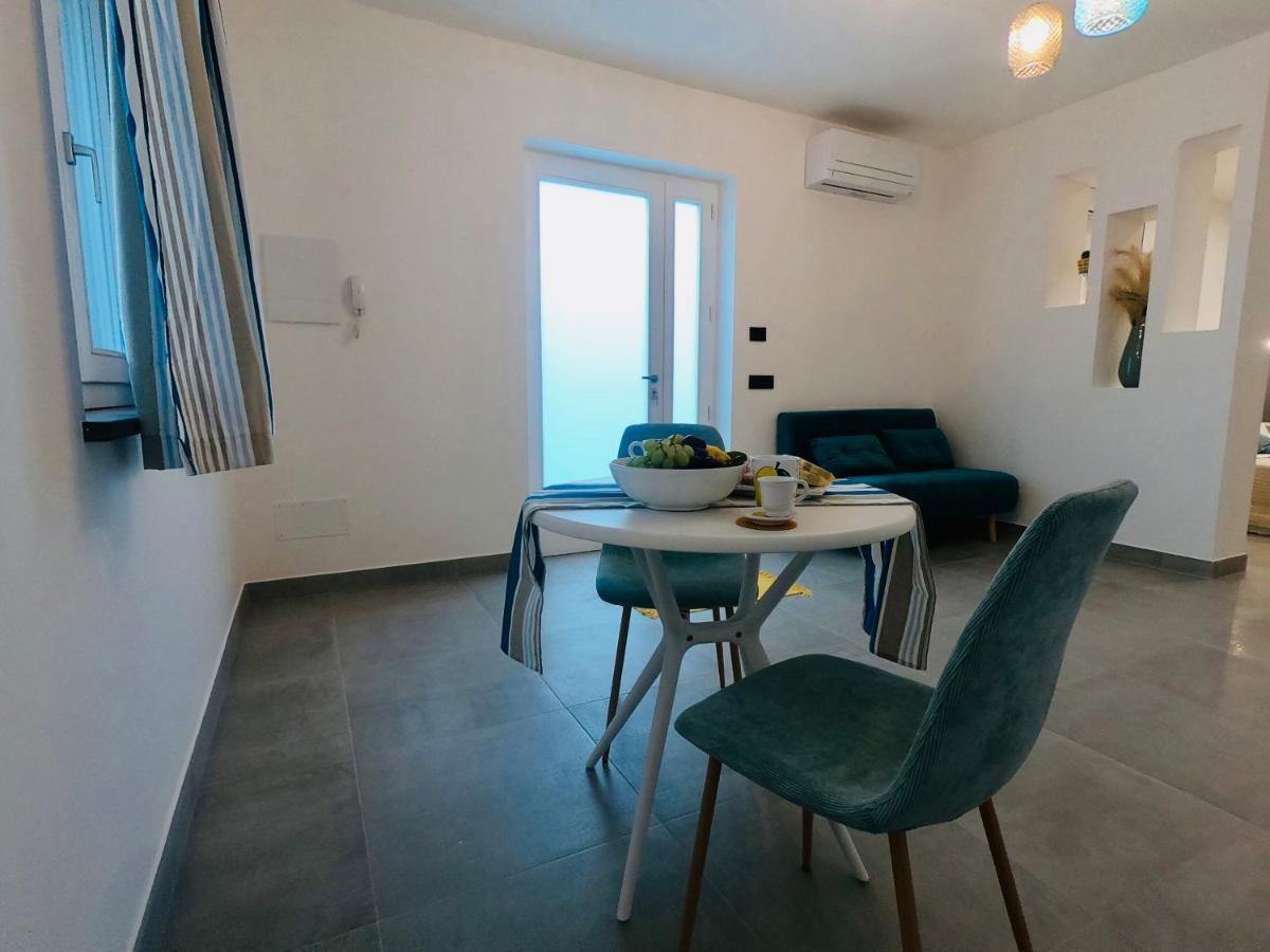 Bed and Breakfast Flavia'S Lemons Sorrento Esterno foto